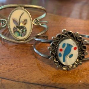 Lot of 2 vintage cuff bracelets